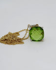 Kette und Anhänger mit 0,04ct TW-si Brillant u. 3,78ct Peridot in 750/18K Gelbgold