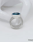 Ring mit 1,47ct TW-vvs Brillant + Blautopas Besatz in 750/18K Weißgold Gr. 56