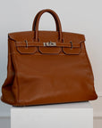 Hermès HAC 40 Retourne aus Togo Leder mit Palladium Beschlägen in Gold