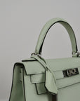 Hermès Kelly 28 Sellier aus Epsom Leder mit Palladium Beschlägen in Vert Fizz