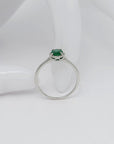 Ring mit 0,04ct TW-si Brillant und 0,80ct Smaragd in 750/18K Weißgold Gr. 54