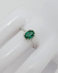Ring mit 0,04ct TW-si Brillant und 0,80ct Smaragd in 750/18K Weißgold Gr. 54