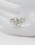 Ring mit 4,03ct I-vsi 1 Diamant u. ca. 0,70ct F-vsi Diamant in 750/18K Weißgold