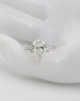 Ring mit 3,07ct E-vs2 + 0,64ct E-vs Diamant in 750/18K Weißgold Lab. Grown