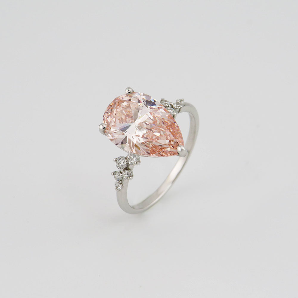 Ring mit 4,00ct pink-vs2 Dia. + 0,20ct E-vs Brillant 585/14K Weißgold Lab. Grown