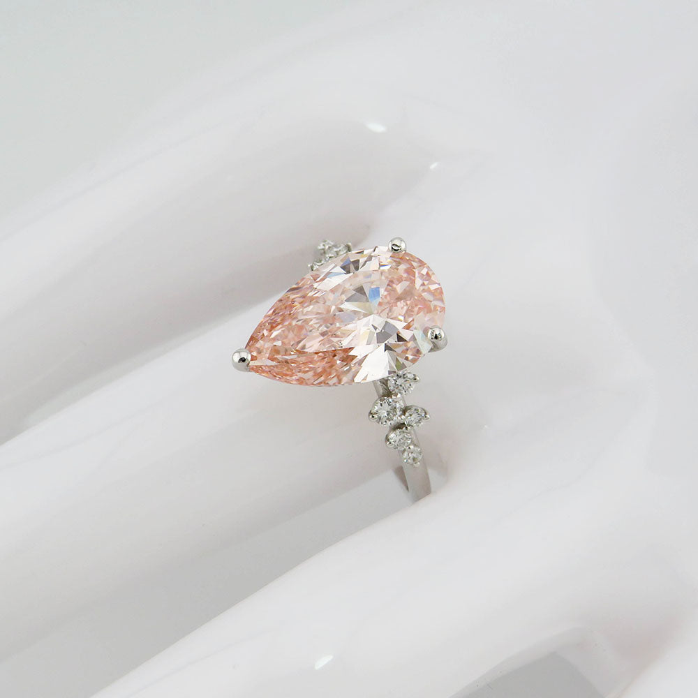 Ring mit 4,00ct pink-vs2 Dia. + 0,20ct E-vs Brillant 585/14K Weißgold Lab. Grown