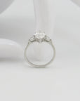 Ring mit 2,00ct E-vs1 + 0,42ct E-vs Diamant in 750/18K Weißgold Lab. Grown