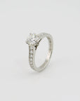 Cartier Solitärring mit 0,92ct H-vvs 2 + ca. 0,30ct Brillant in 950`er Platin