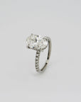 Ring mit 3,03ct F-vs1 + 0,34ct F-vs Diamant in 750/18K Weißgold Lab. Grown