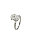 Ring mit 3,03ct F-vs1 + 0,34ct F-vs Diamant in 750/18K Weißgold Lab. Grown