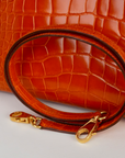 Hermès Kelly 28 Sellier aus Alligator Leder mit Gelbgoldenen Beschlägen in Orange