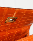 Hermès Kelly 28 Sellier aus Alligator Leder mit Gelbgoldenen Beschlägen in Orange